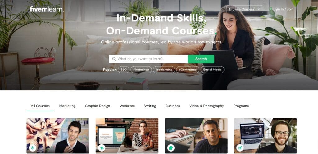 screenshot of Fiverr Learn frontpage